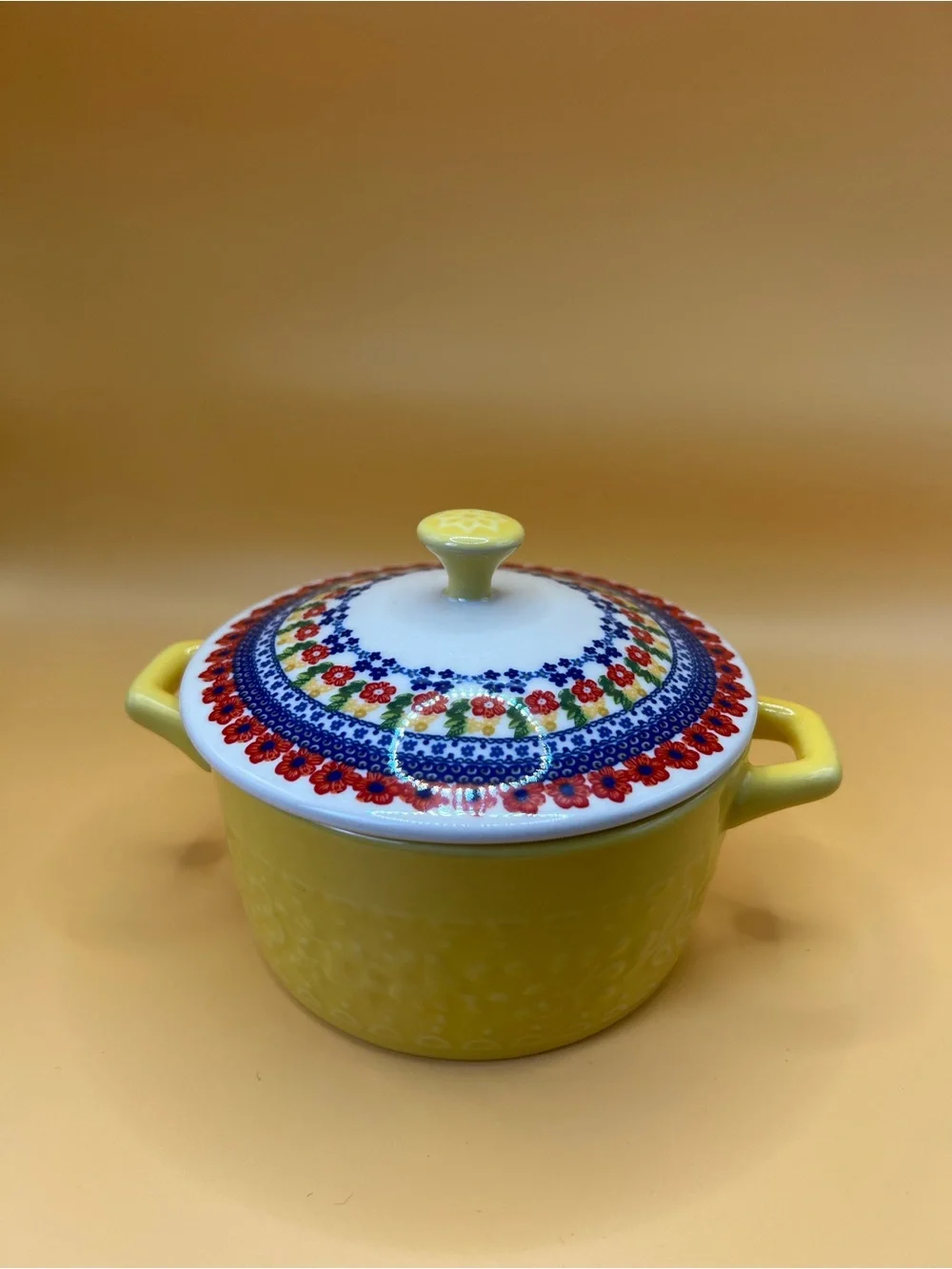 The Pioneer Woman Dazzling Dahlias Mini Covered Casserole Dish 14.4oz Yellow